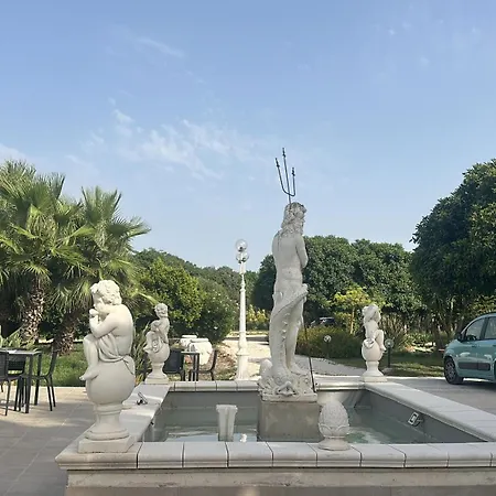 فندق مبيت وإفطار Baglio Isolalunga 4*